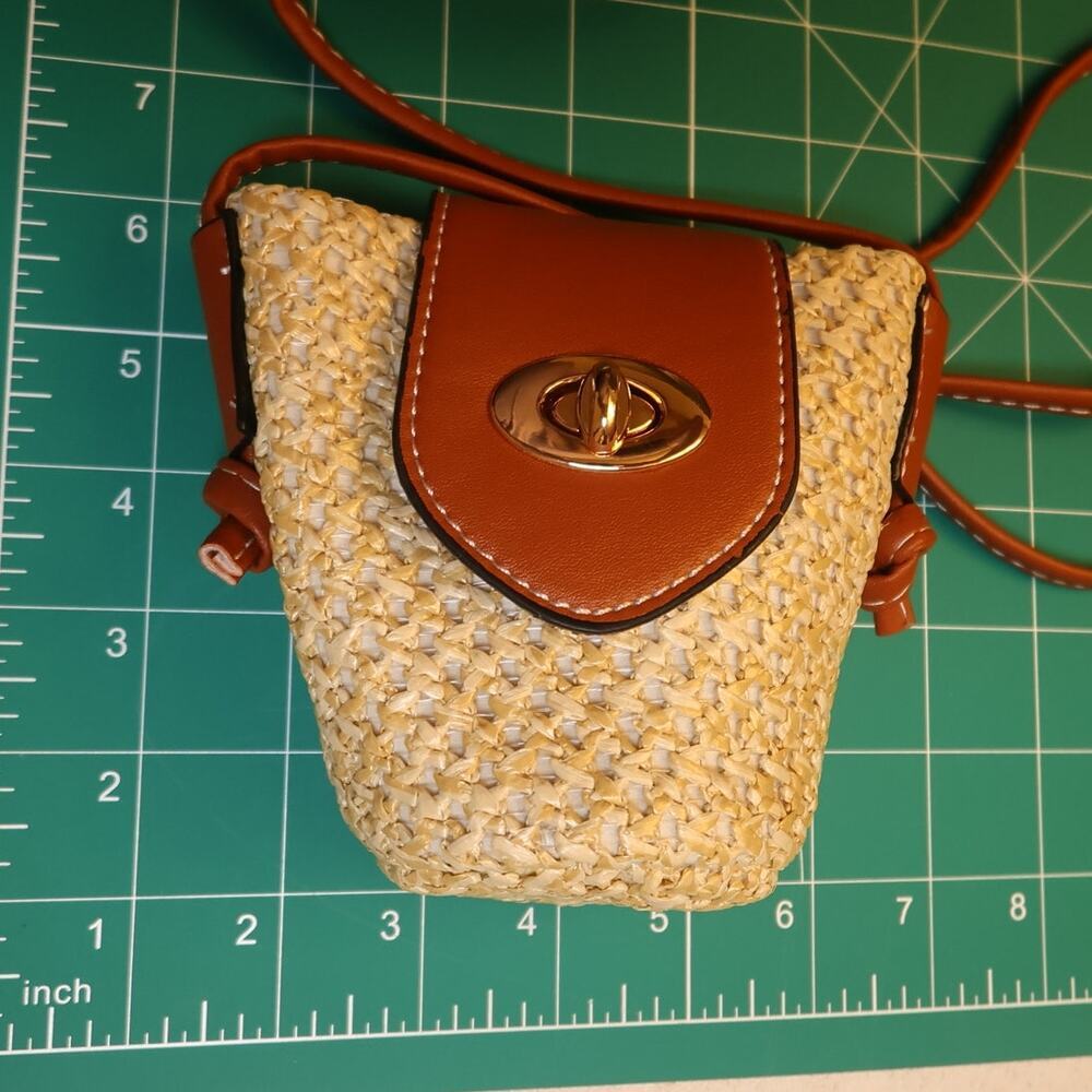 Raffia Woven Mini Crossbody Bag Turn Lock Brown Trim Straw Purse NWT - Picture 8 of 9